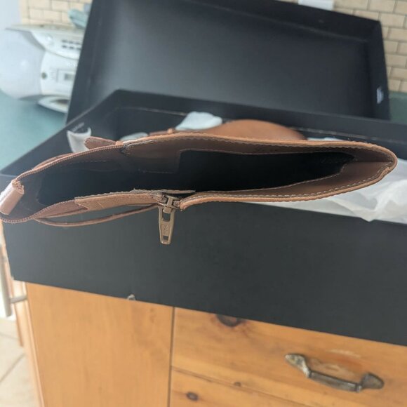 New in box  Jean Boots - Picture 10 of 15